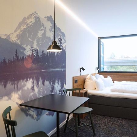 Tin Inn - Heinsberg - Das Hotel Aus Hochwertig Ausgebauten Ueberseecontainern Eksteriør billede