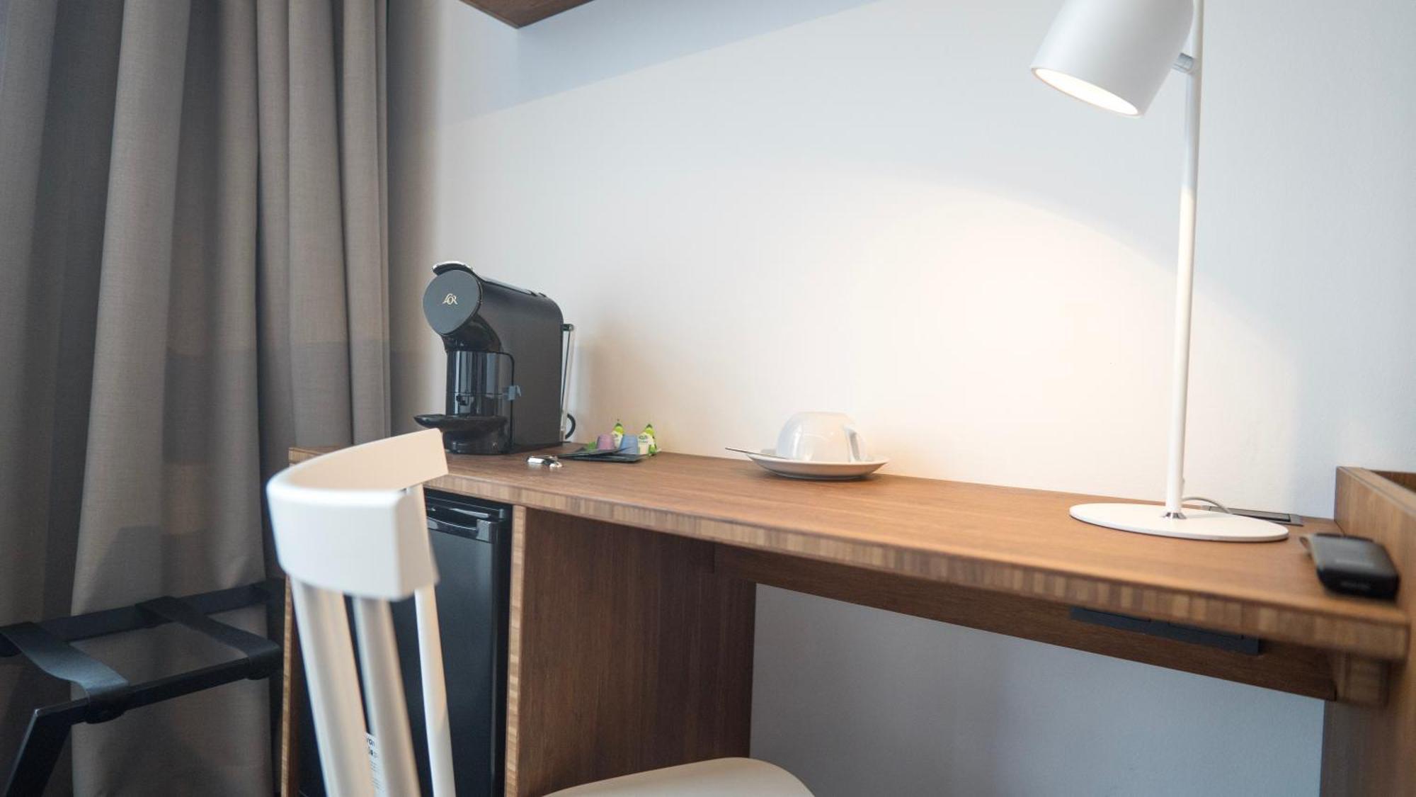 Tin Inn - Heinsberg - Das Hotel Aus Hochwertig Ausgebauten Ueberseecontainern Eksteriør billede